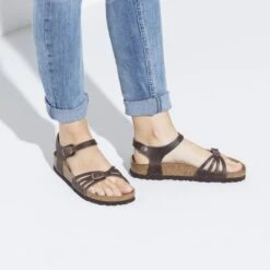 Birkenstock Bali Oiled Leather -Chic Shoe Store 1016920 f closeup f