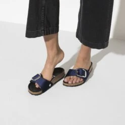 Birkenstock Madrid Big Buckle Velvet -Chic Shoe Store 1020160 detail 8