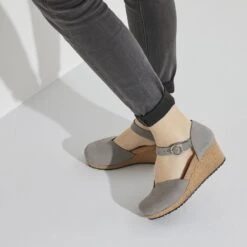 Mary Nubuck Leather -Chic Shoe Store 1022870 f closeup f