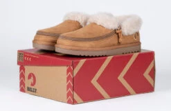 Chestnut BILLY Cozy Slippers -Chic Shoe Store BK22446 250 Studio 1 940x614 aacc6c49 fc80 4225 8803 7118ab86af83